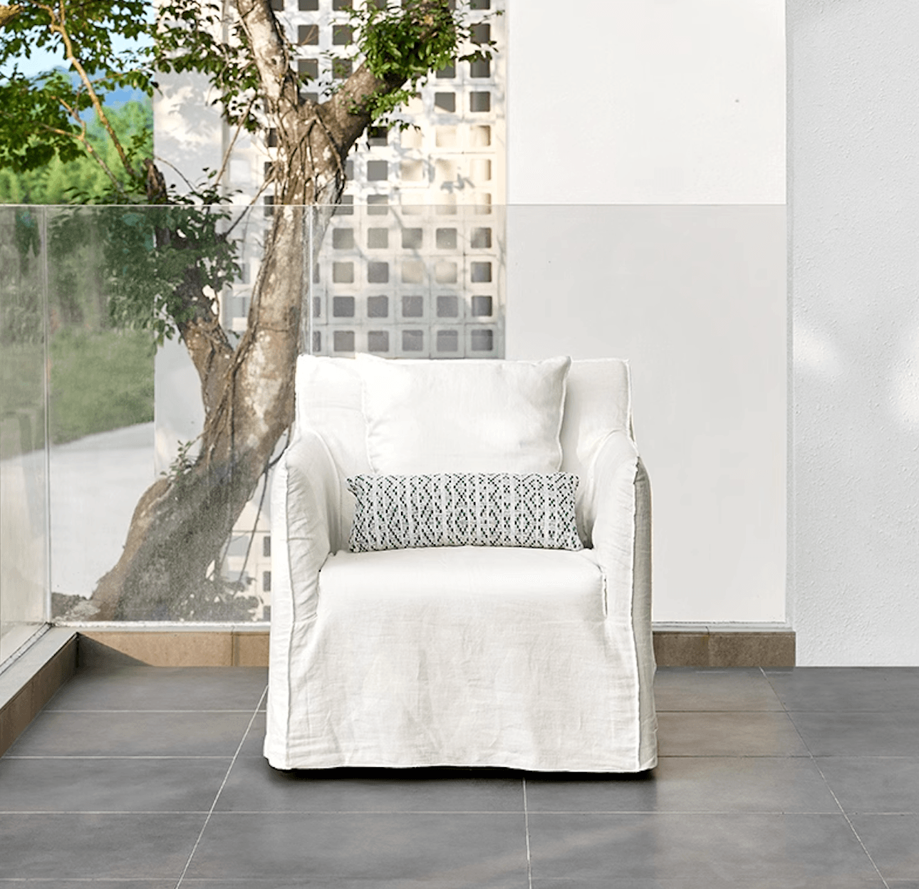 KAI Armchair | White - Home Elements