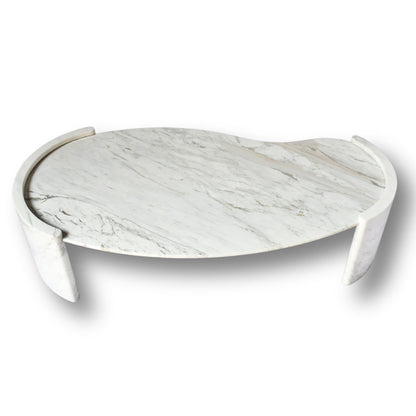 Luxury living room with ISABELLA marble coffee table centerpiece