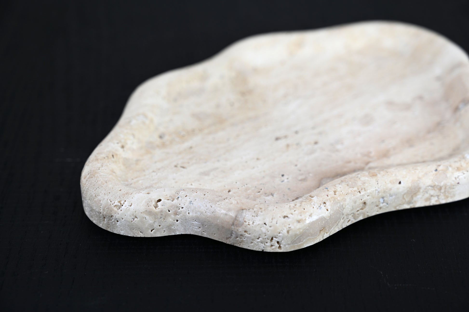 Organic-shaped Travertine Tray | Beige